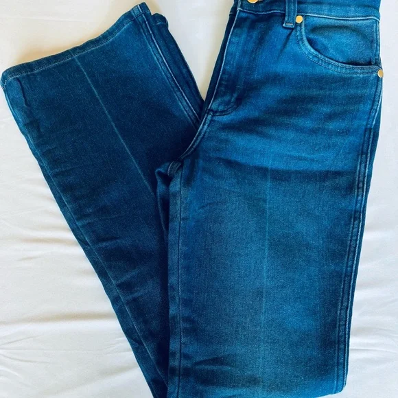 Leon Bridges Wrangler women’s Blue Jeans stretch westward high rise boot 27 x 32 - Picture 2 of 11